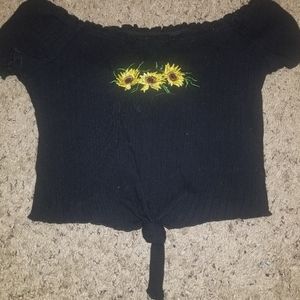 Black flower crop top